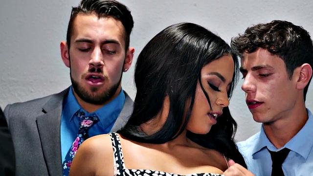 Bisex Asian petite babe gets 3some fucked in public elevator