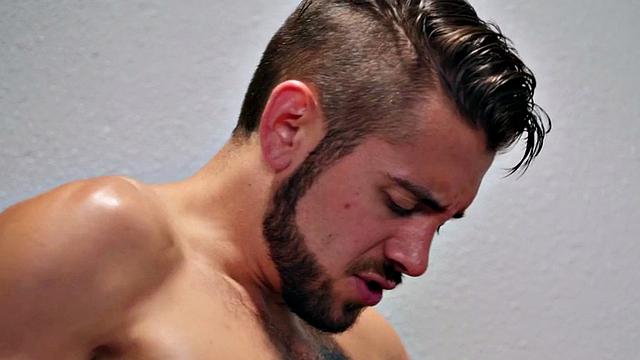 Bisex Asian petite babe gets 3some fucked in public elevator