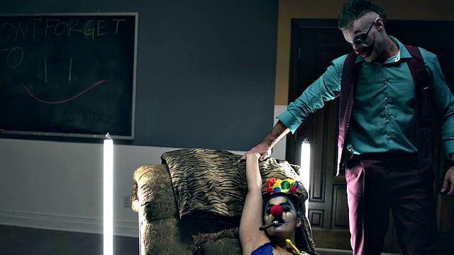 Violet Starr - Joker