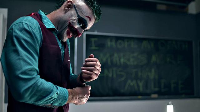 Violet Starr - Joker