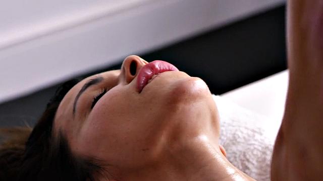 Kinky brunette gives a foot massage and fucks hard for a cumshot