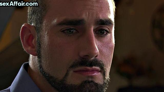 бисексуальная тусовка с развратной бимбо и друзьями