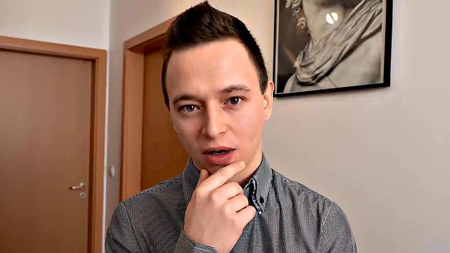 Санта вместо подарков жарит свою подругу по-праздничному, длинные волосы на максималках