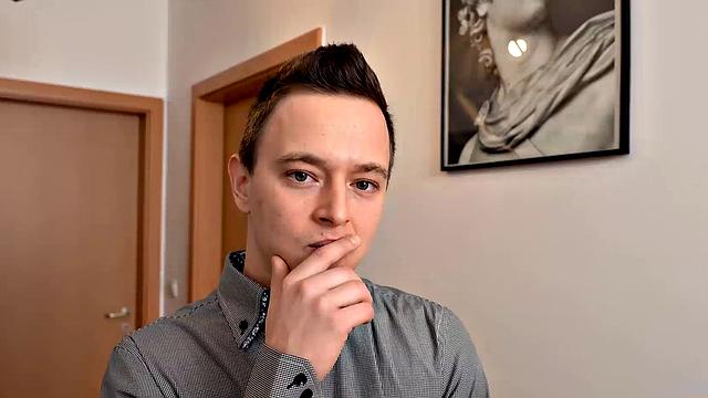 Santa Claus Hunter bangs his girlfriend in POV with his longhair skills