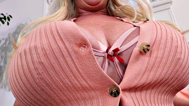 Cameron Skye: Top Stretcher