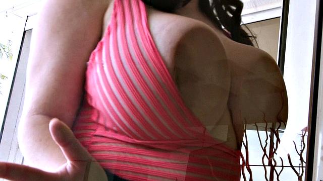 Beautiful Girls of the World: Milly Marks