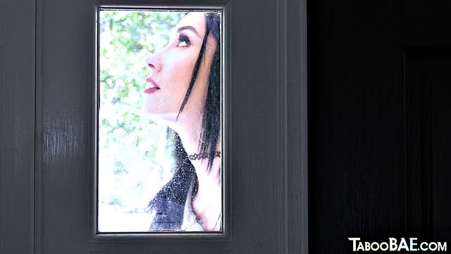 Cockhungry babes sharing in 3some