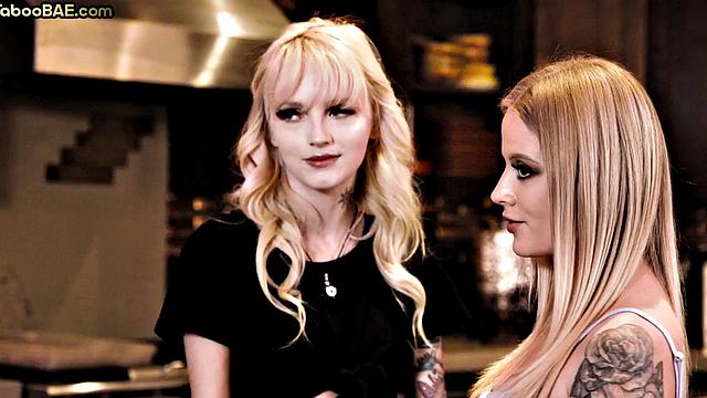 Cockuscking petite bae banged in 3way while friends watch