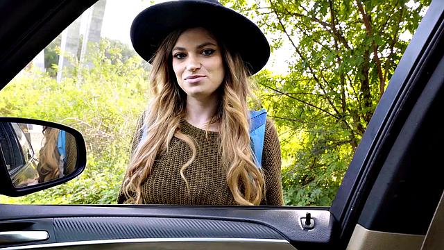 Picked up babe pussyfuckes outdoors