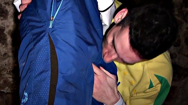 Cocksucking stud assdrilled in the basement by BF