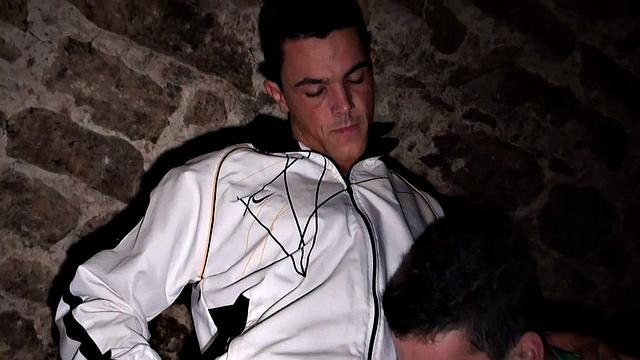 Cocksucking stud assdrilled in the basement by BF