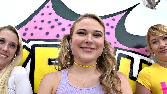 алисса и рокси устраивают грязные минеты и анальный секс