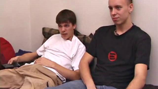 Matthew and Roar Suck And Stroke Hard