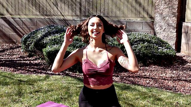 Filipina Teen Gets Fucked