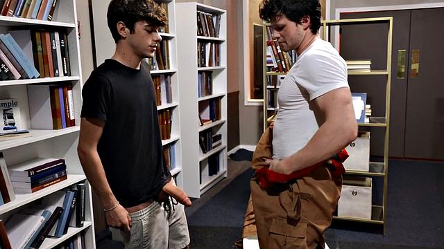 Gay dude loves fucking in asshole with fucker