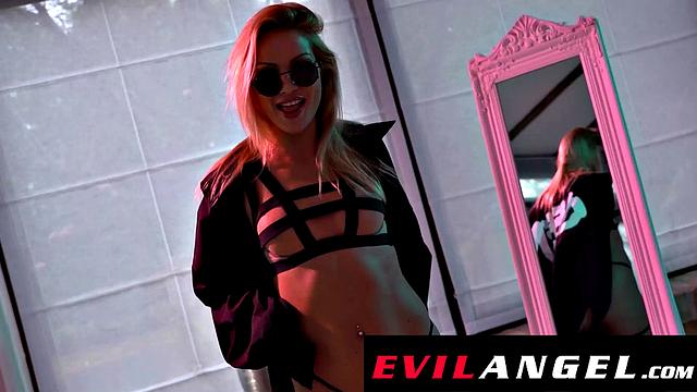 Cherry Kiss Anal Group Sex Compilation - Squirting, Gaping & Ass Fucking