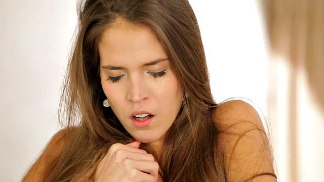 A Lover's Touch - S3:E6