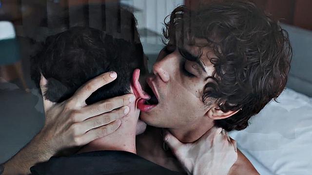 Real Latino Jock pounded by hairy lover