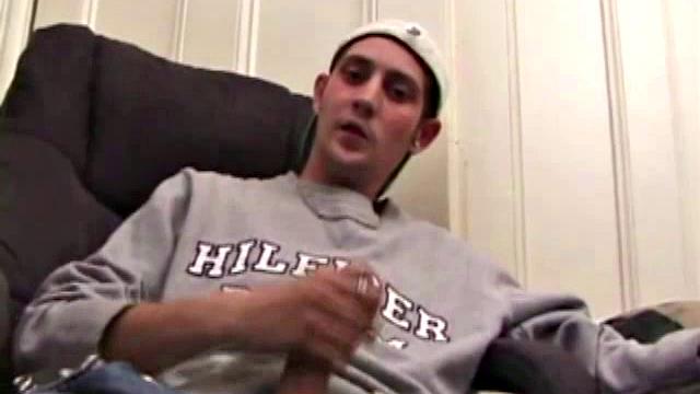 Aaron Michaels Jerking Off