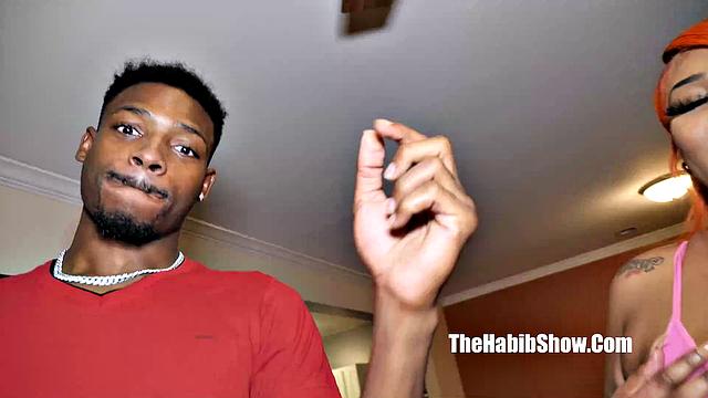 OMG so thick newbie Liyah da Bunni fucks Stretch3x