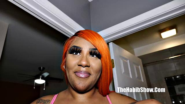 OMG so thick newbie Liyah da Bunni fucks Stretch3x