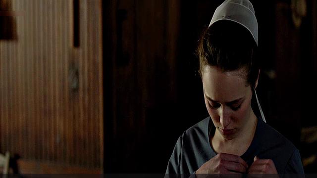 Alycia Debnam Carey exposing body