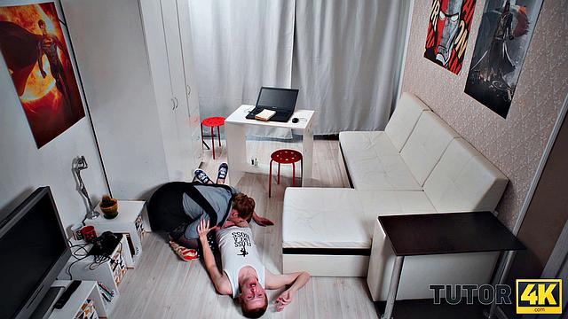 TUTOR4K. Student knows how to involve the English tutor in sex