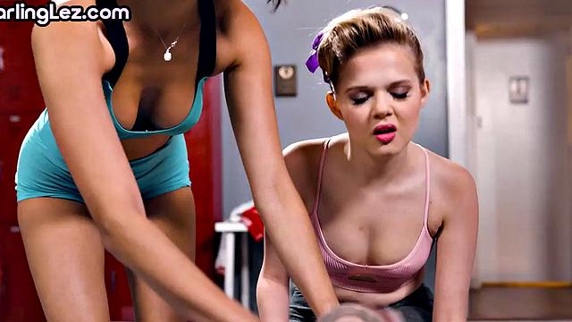 Lez cheerleader licking and toying after game