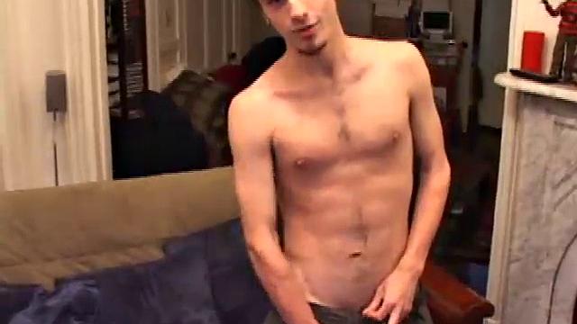 Ricardo Wolfe has no shame when it comes to big cock and a camera