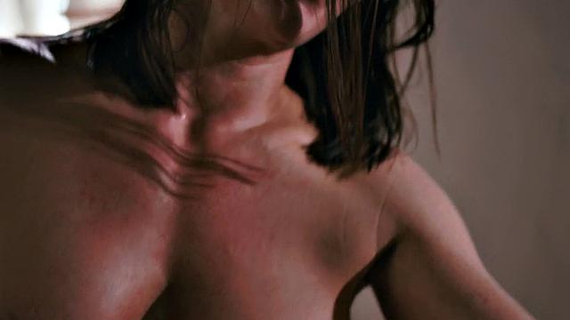 Asian lez masseuse babe tribs her busty MILF client