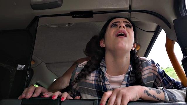 Cab inked babe gets pussypounded by driver in back seat