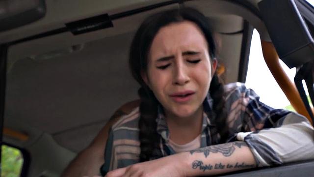 Cab inked babe gets pussypounded by driver in back seat