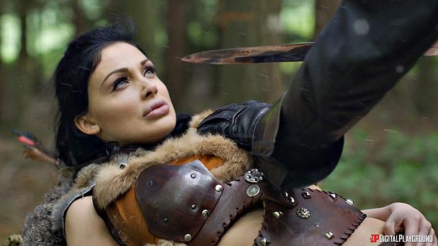 Король превратил тронный зал в порностудию - драконы, кровь и трах по-взрослому с Peta Jensen и Aruba Jasmine, а Джаспер только притворяется страшным!