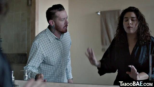 Cumthirsty 21yo babe riding her BF