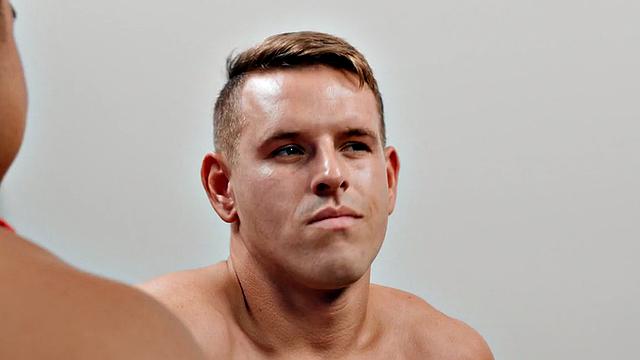 Locker room Asian bottom with athletic body rides BF