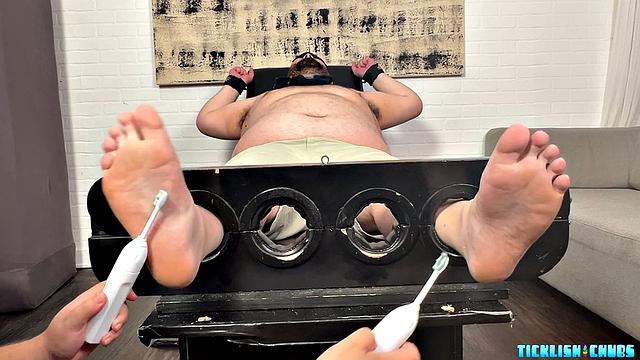 Texas Visits: Texas Bear Gets Tickled