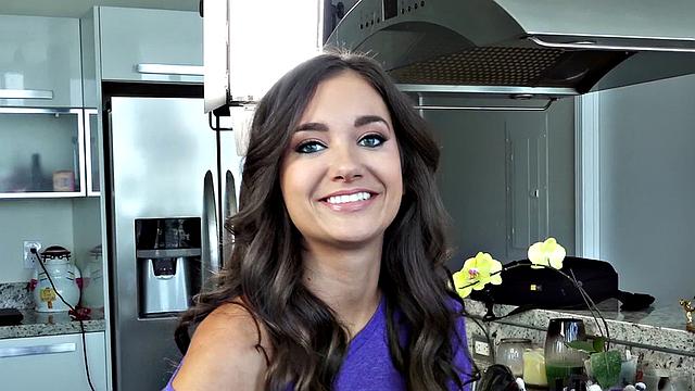 Hot Brunette Scouts a Stranger