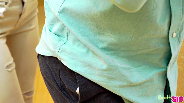 Just me and my step sis - E10