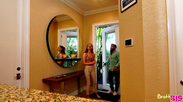 Just me and my step sis - E10