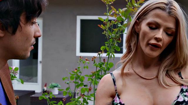 Shorty dude ramming MILF slut