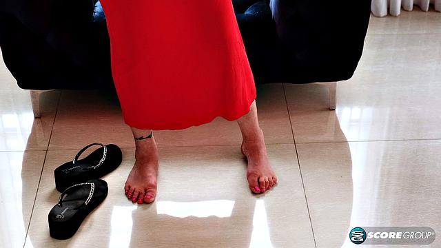 The Gigantic Boobs of Crystal Taylor