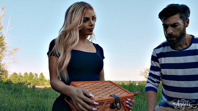 Picnic My Ass Up