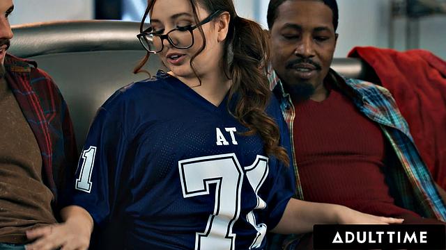 Naughty Leana Lovings Riding Stepdad's Best Buddies! OPEN MOUTH FACIAL