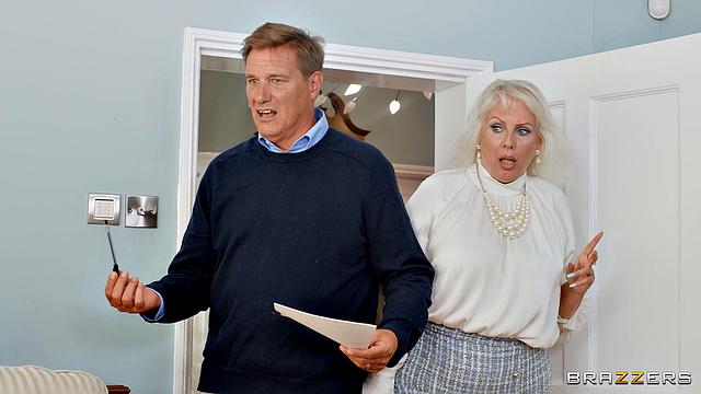 Wife For A: Impress The Investors