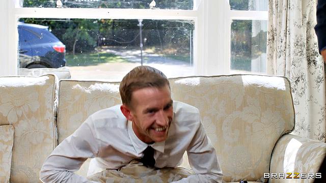 Wife For A: Impress The Investors