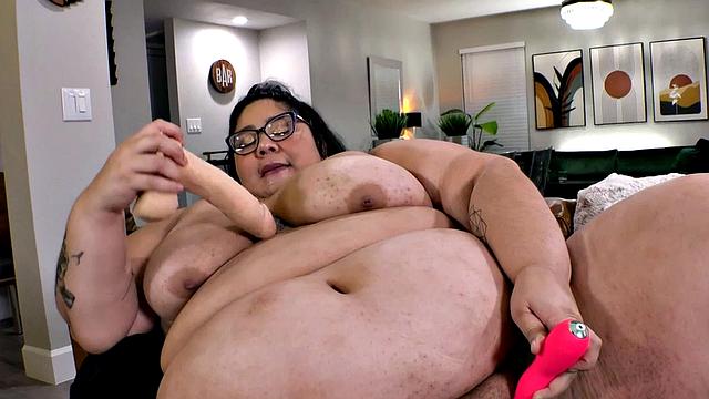 Super-Sized Crystal Blue Toys Her Plump Pussy