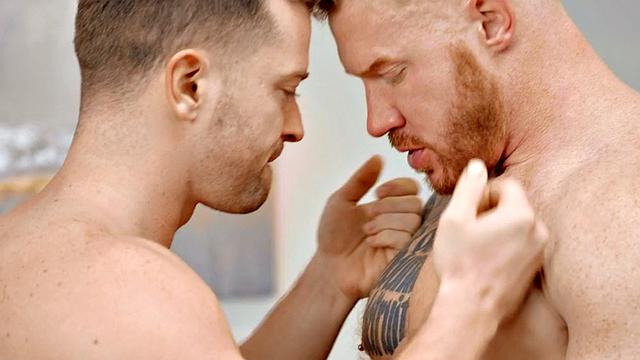 Massive inked jock barebacked by cock till facial