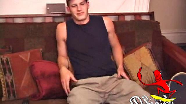 Skater Boy Kyler Jacking