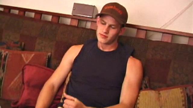 Skater Boy Kyler Jacking