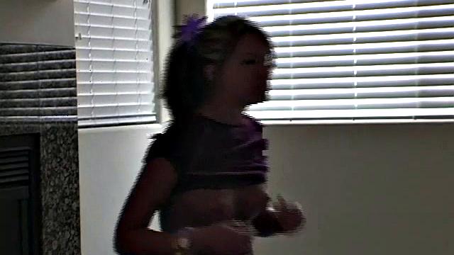 Blonde Kelli with Natural Tits in Photoshoot